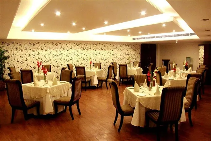 Шимла: East Bourne Resort