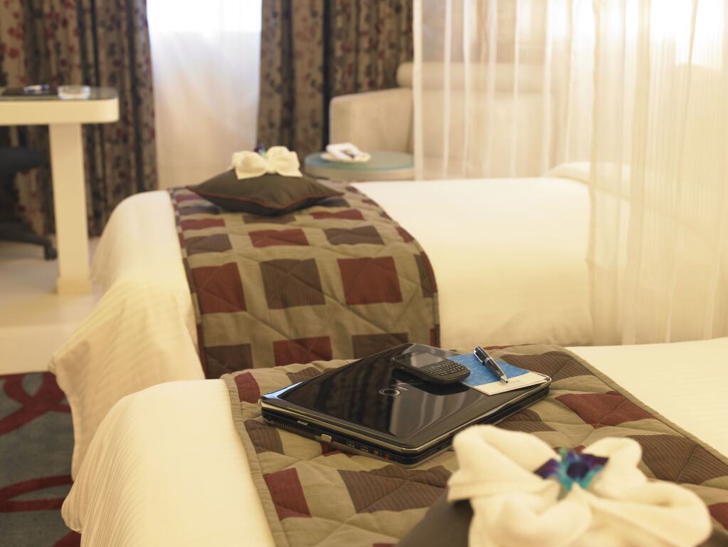 Бангалор: BluPetal - A Business Hotel