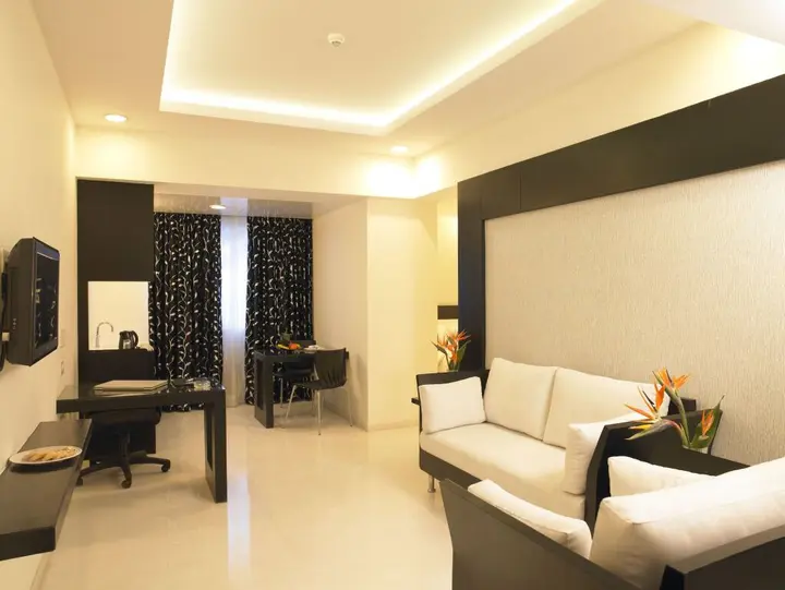Бангалор: BluPetal - A Business Hotel