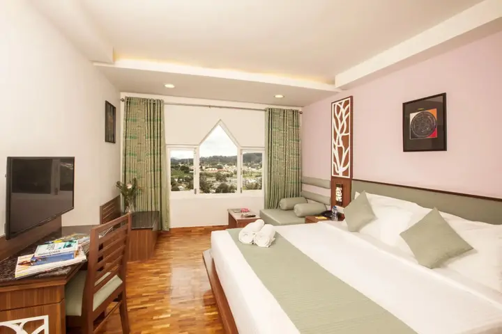 Ути: Sterling Ooty Elk Hill