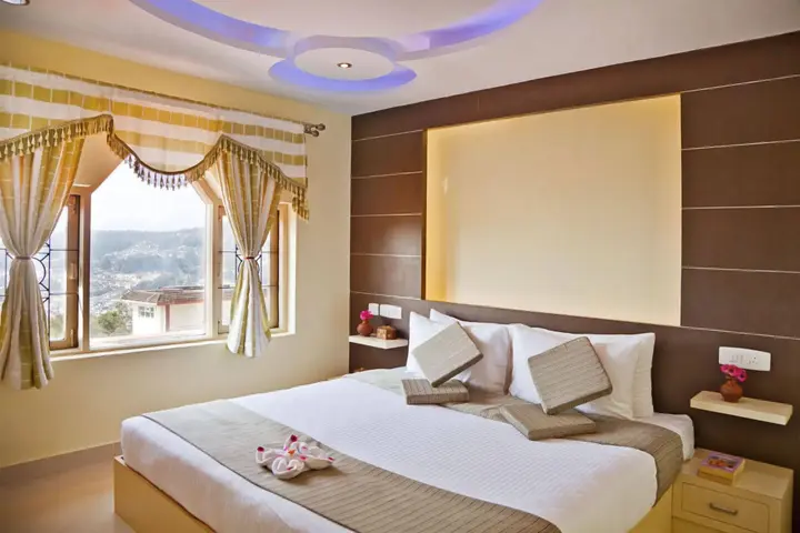 Ути: Sterling Ooty Elk Hill