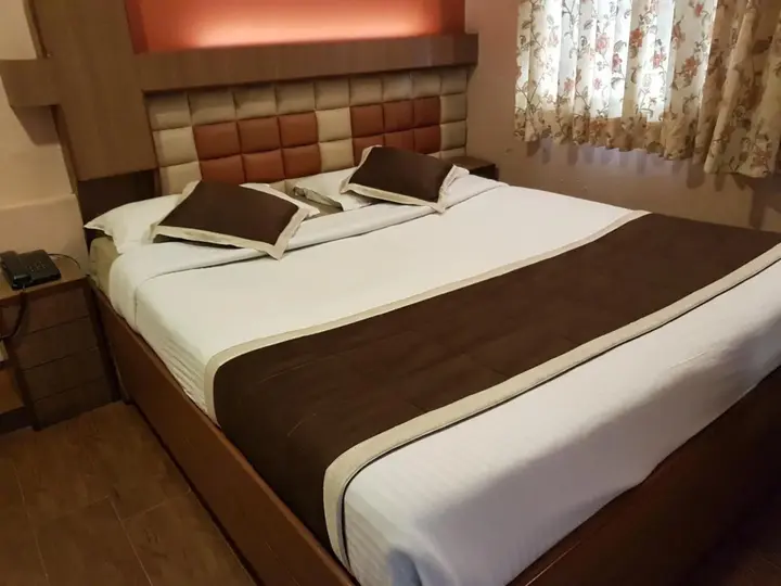 Ути: Hotel Maneck