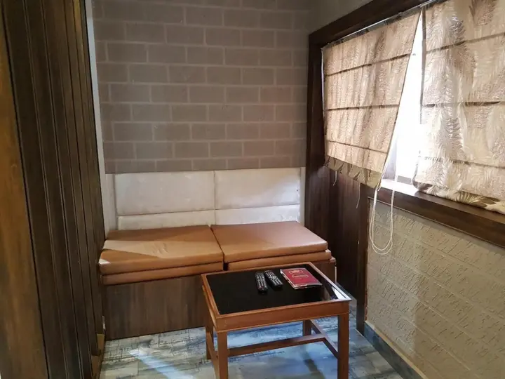 Ути: Hotel Maneck