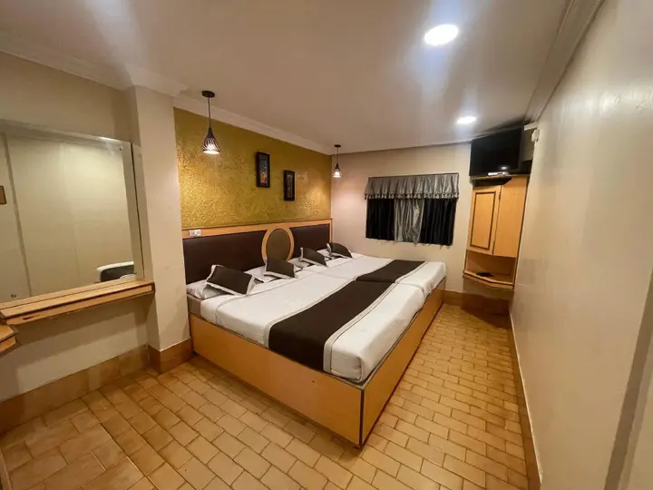 Ути: Hotel Maneck