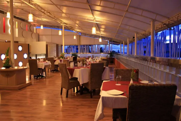 Бангалор: 37th Crescent Hotel