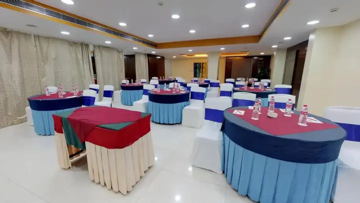 Бангалор: 37th Crescent Hotel