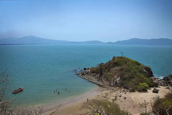 Карвар: Sterling Karwar