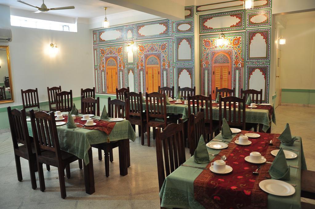 Rani Mahal Hotel — фото 2