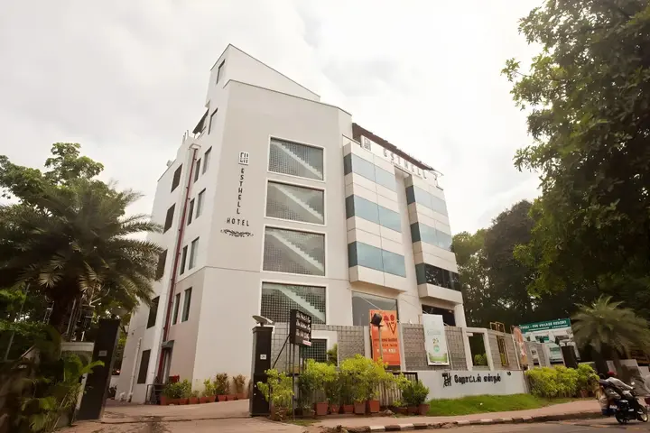 Ченнаи: Hotel esthell