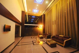Мангалур: Srinivas Saffron Hotel