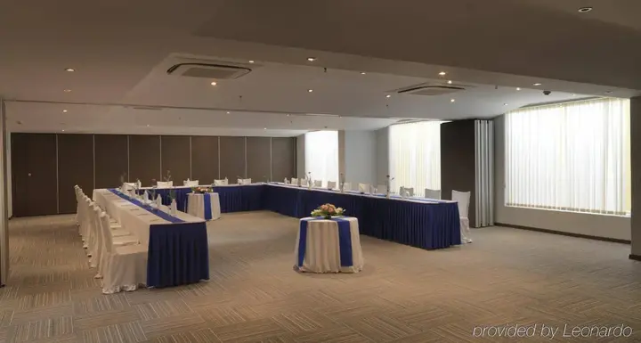 Бангалор: Sterlings Mac Hotel