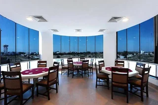 Луни: Desertscape Resort
