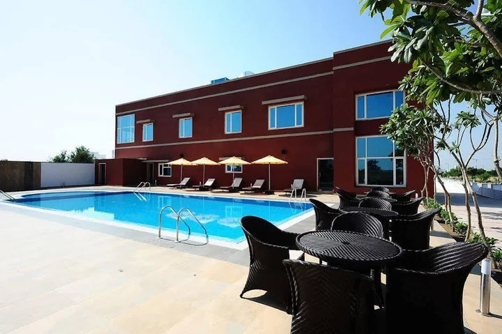 Луни: Desertscape Resort