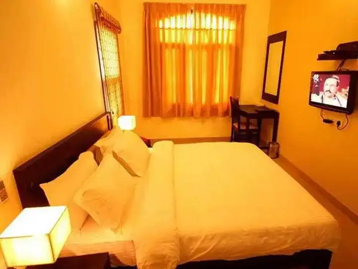 Луни: Desertscape Resort