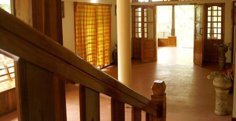 Тируванантапурам: Palmleaves Beach Resort