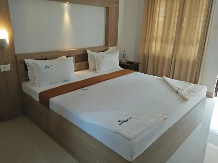 Варкала: Black Beach Resort