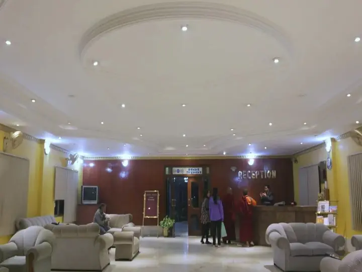 Бодх-Гая: Hotel Tokyo Vihar