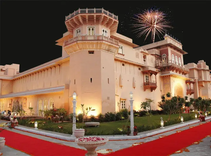 Хому: Chomu Palace Hotel