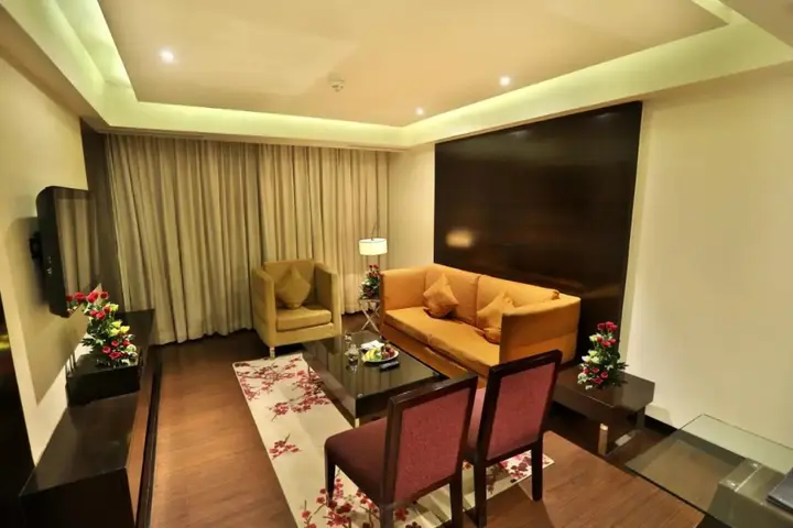 Джайпур: Hotel Royal Orchid Jaipur