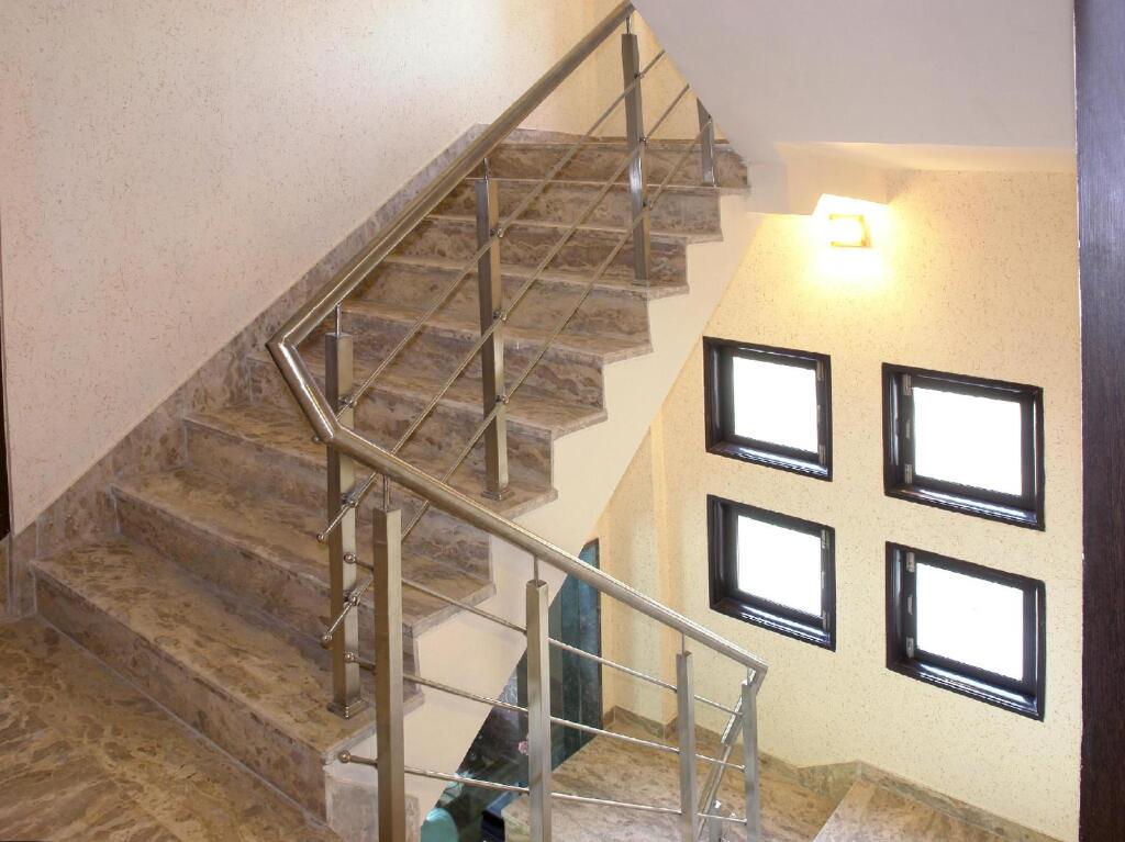 Гуруграм: Sun Villa Hotel