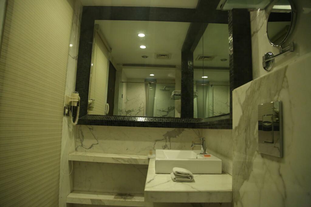 Нью-Дели: The Nanee Suites