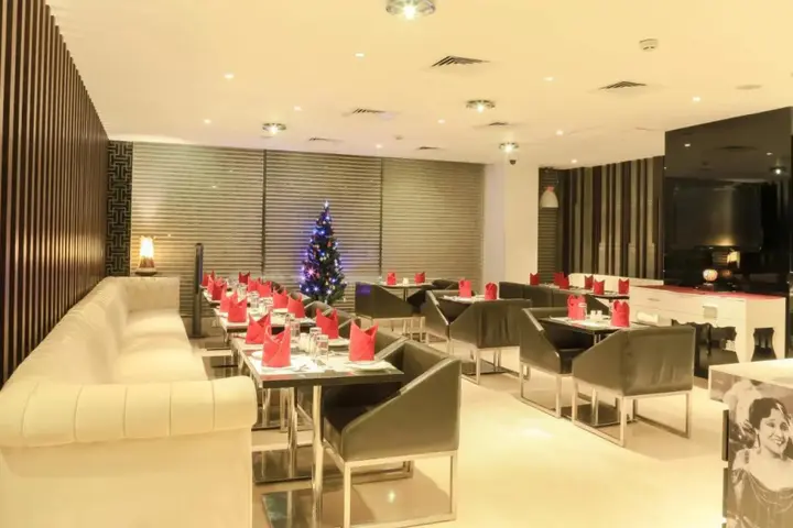 Нью-Дели: The Nanee Suites
