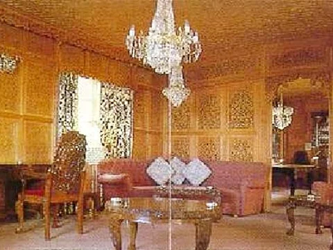 Шринагар: Royal dandoo Houseboat