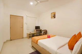 Шамшабад: First Transit Hotel