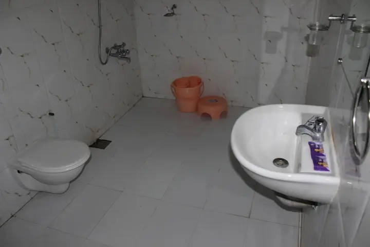 Сазан: Gir Jungle Lodge