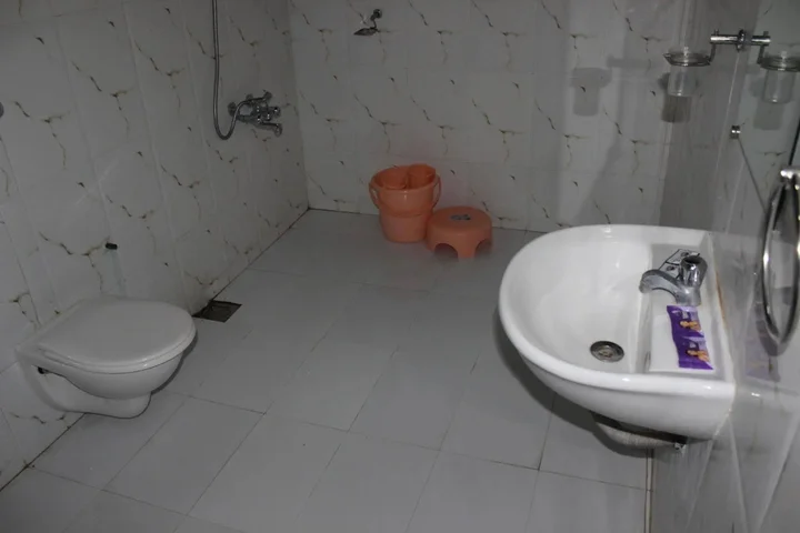 Сазан: Gir Jungle Lodge