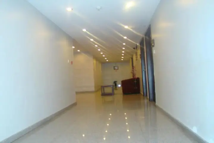 Бангалор: The Curzon Court