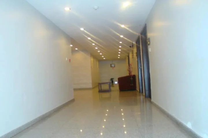 Бангалор: The Curzon Court