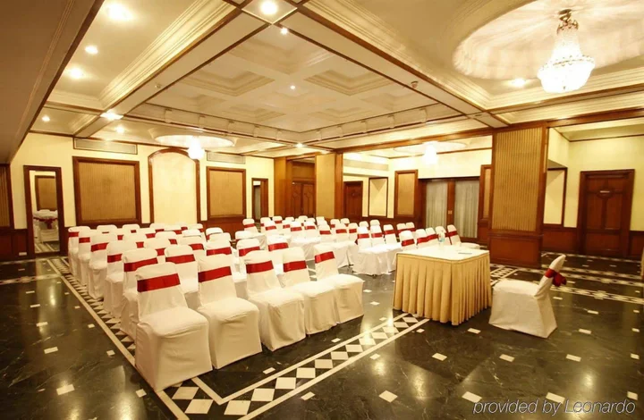 Пуна: Hotel Sagar Plaza