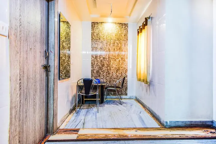 Агра: FabHotel Alpine