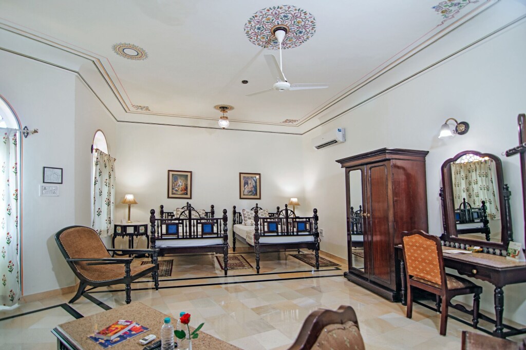 Джайпур: Alsisar Haveli - A Heritage Hotel