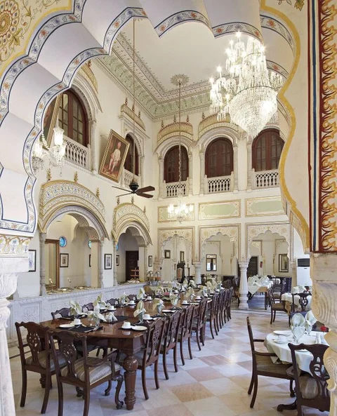 Джайпур: Alsisar Haveli - A Heritage Hotel