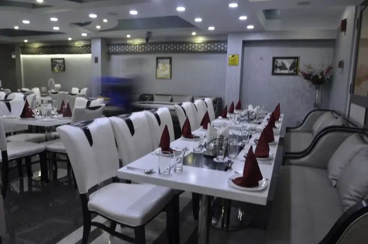 Колката: Hotel Sudesh Tower