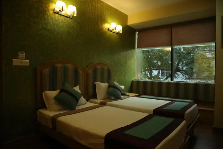 Колката: Hotel Sudesh Tower