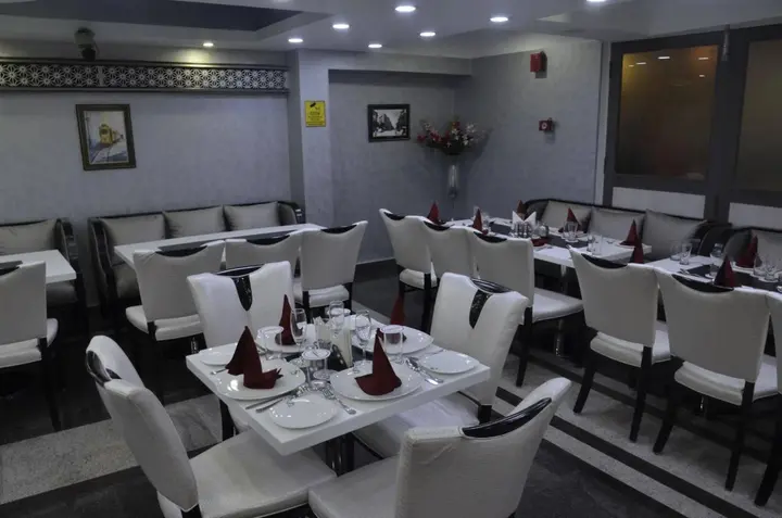 Колката: Hotel Sudesh Tower