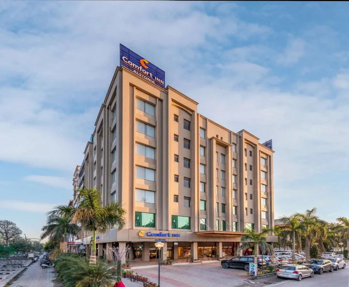 Амритсар: Comfort Inn Alstonia