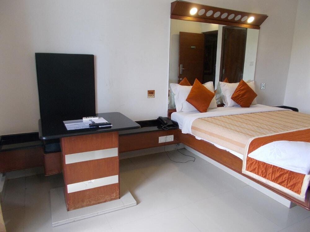 Пудучерри: Lotus A Pondy Hotel