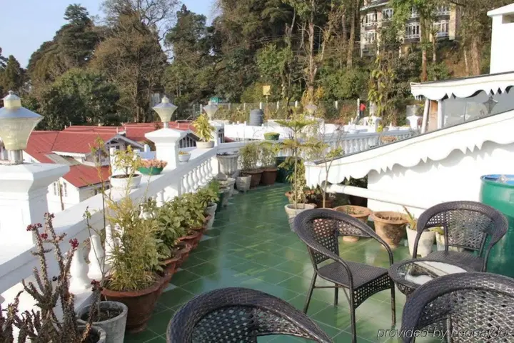 Дарджилинг: R.J. Resort