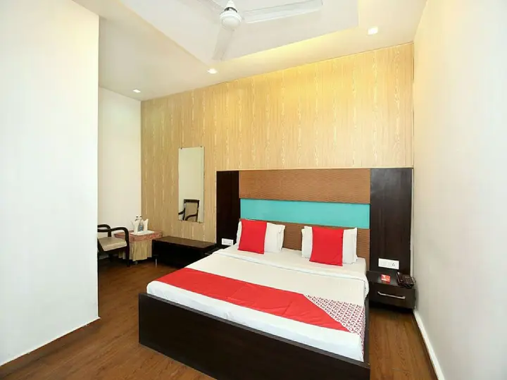 Амритсар: Hotel Queensland