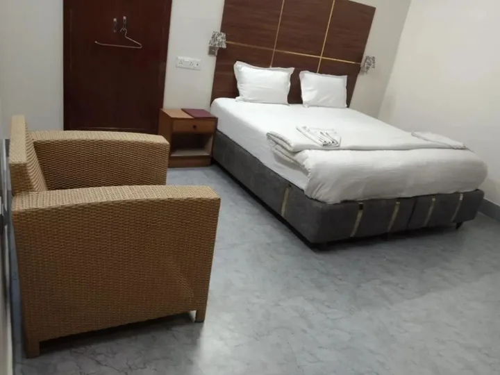 Варанаси: Hotel Ajaya By Sr Hotels