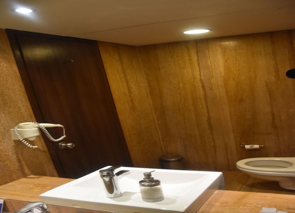 Раджкот: Marasa Sarovar Portico  Rajkot