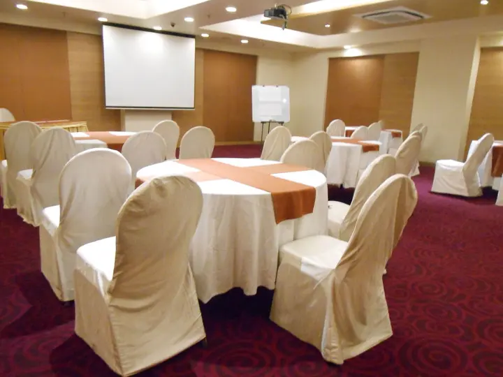Пуна: Lemon Tree Hotel Chinchwad Pune