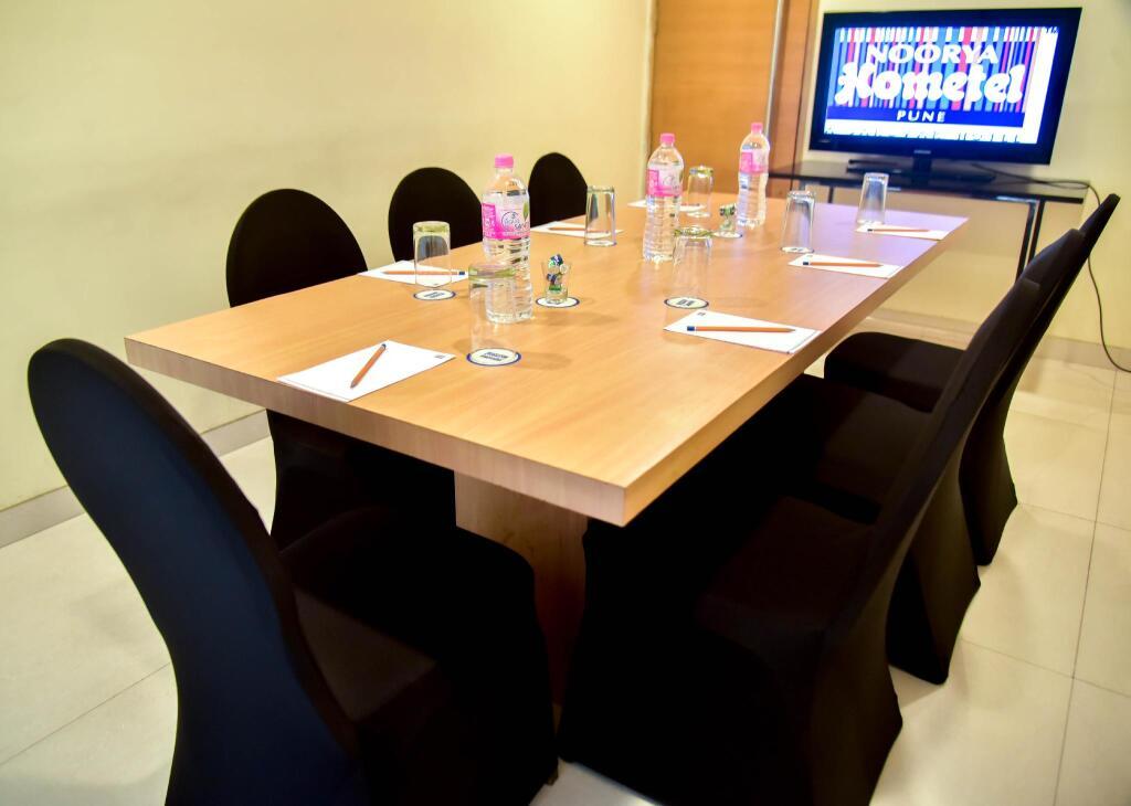 Пуна: Lemon Tree Hotel Chinchwad Pune