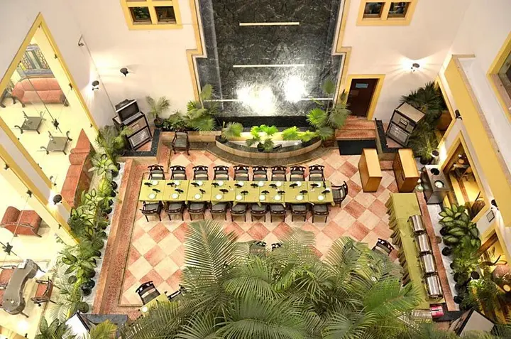 Варанаси: Hotel Meraden Grand