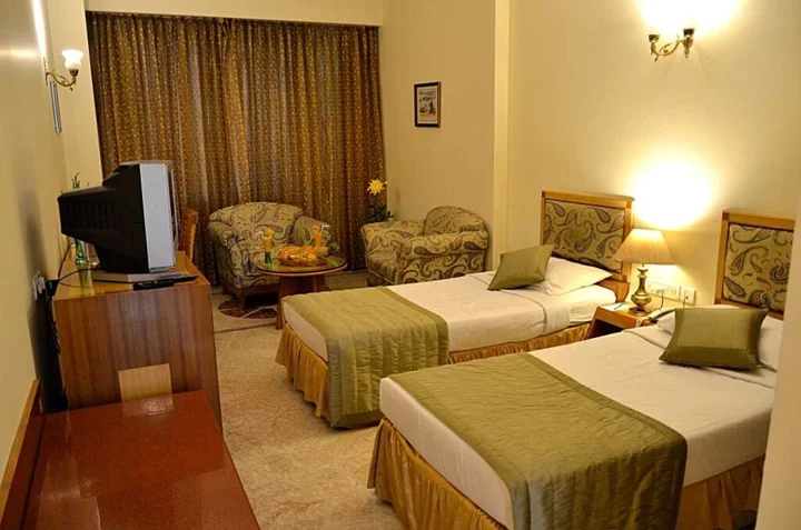 Варанаси: Hotel Meraden Grand