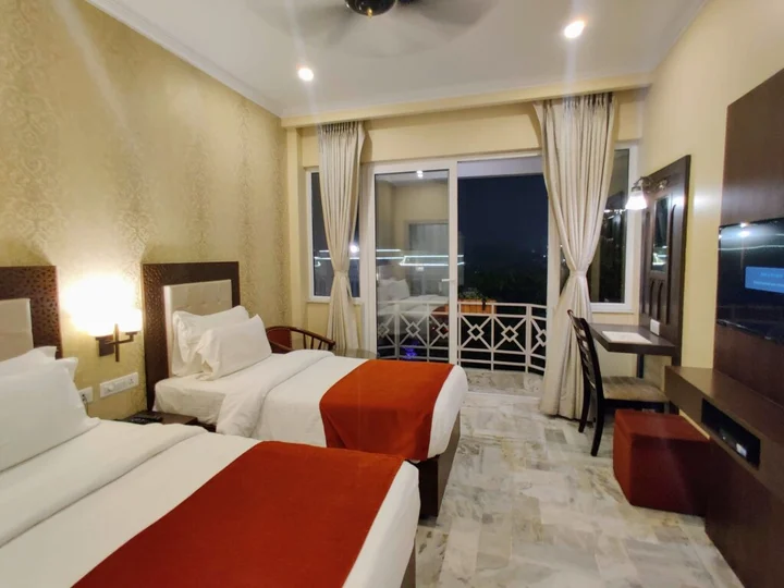 Варанаси: Hotel Surya